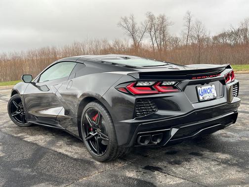 2024 Chevrolet Corvette Stingray w/2LT