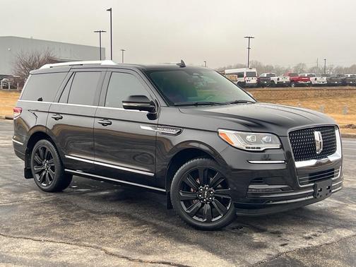 2023 Lincoln Navigator Reserve