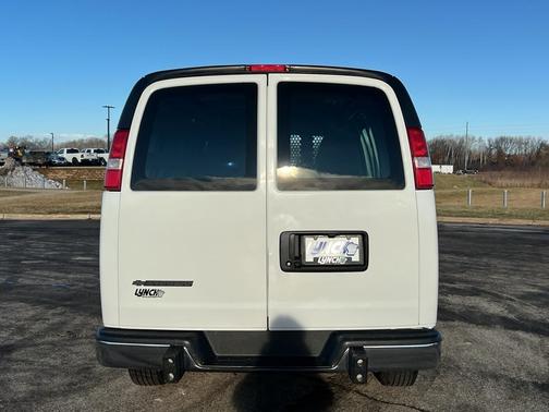 2024 Chevrolet Express 2500 Work Van