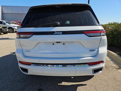 2022 Jeep Grand Cherokee Overland