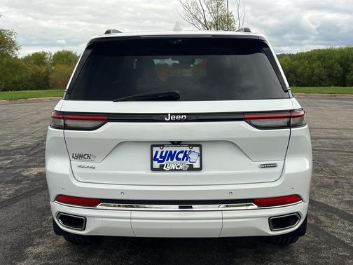 2022 Jeep Grand Cherokee Overland