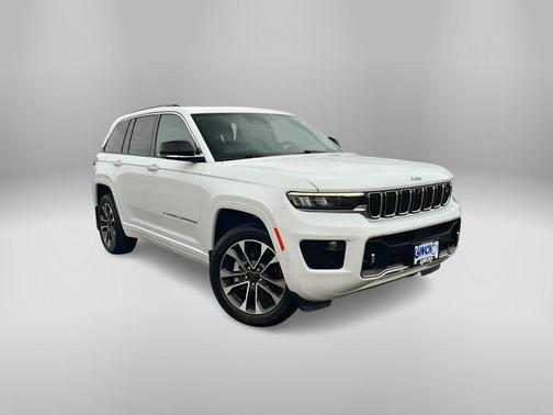 2022 Jeep Grand Cherokee Overland
