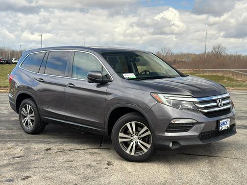 Modern Steel Metallic 2017 Honda Pilot EX-L
