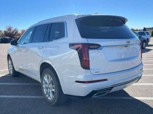 2024 Cadillac XT6 Luxury AWD