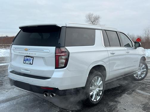 2021 Chevrolet Suburban High Country