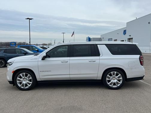 2021 Chevrolet Suburban High Country