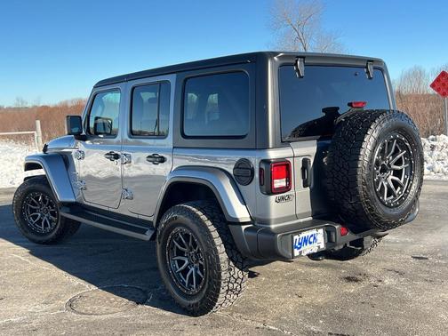 2020 Jeep Wrangler Unlimited Sahara