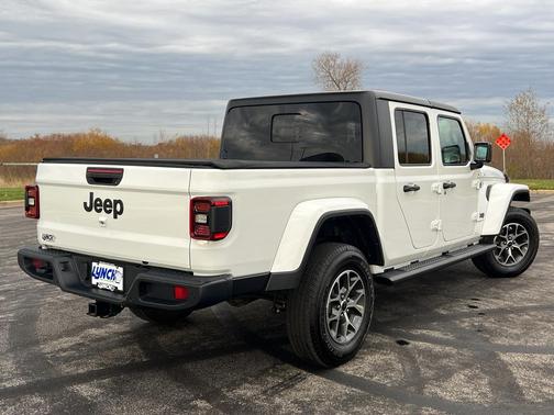 2024 Jeep Gladiator Sport