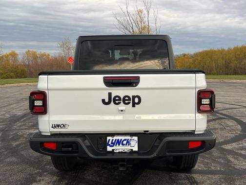 2024 Jeep Gladiator Sport