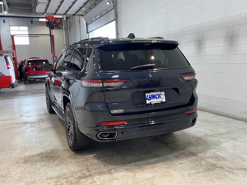 2024 Jeep Grand Cherokee L Summit