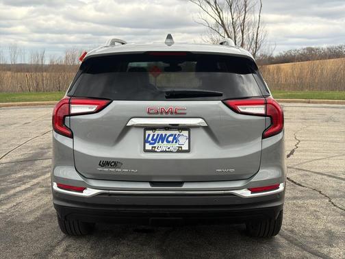 Sterling 2024 GMC Terrain SLT