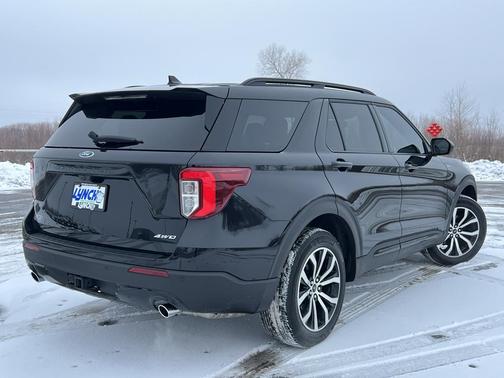 2024 Ford Explorer ST-Line