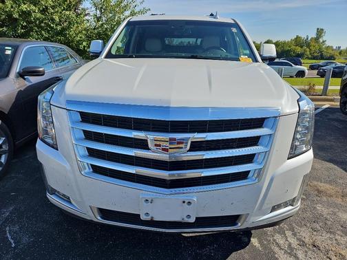 2017 Cadillac Escalade ESV Luxury