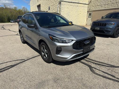 Iconic Silver Metallic 2023 Ford Escape ST-Line