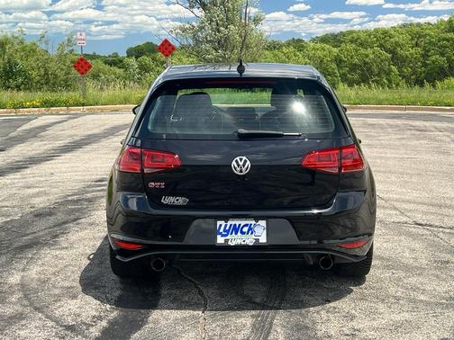 Deep Black Pearl Effect 2017 Volkswagen Golf GTI Sport 4-Door