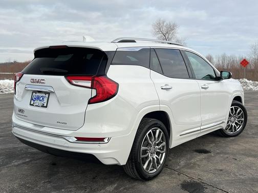 2023 GMC Terrain Denali