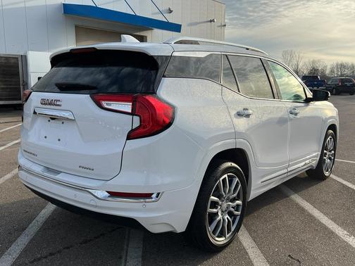 2023 GMC Terrain Denali
