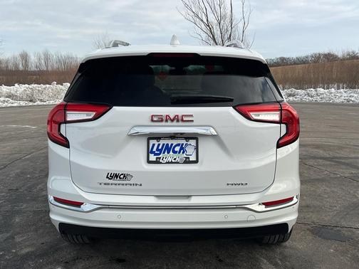 2023 GMC Terrain Denali