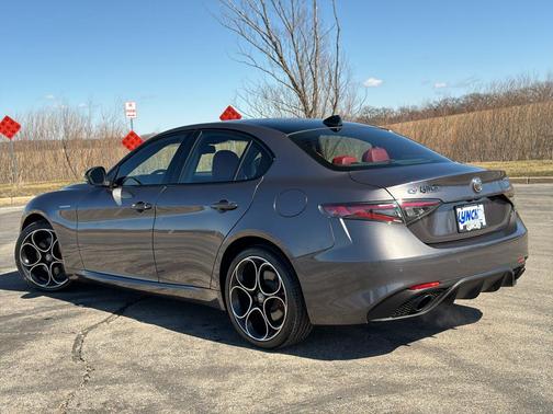 2024 Alfa Romeo Giulia Veloce