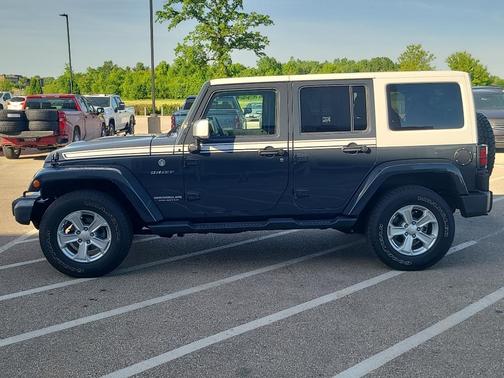 Rhino Clearcoat 2017 Jeep Wrangler Unlimited Sahara