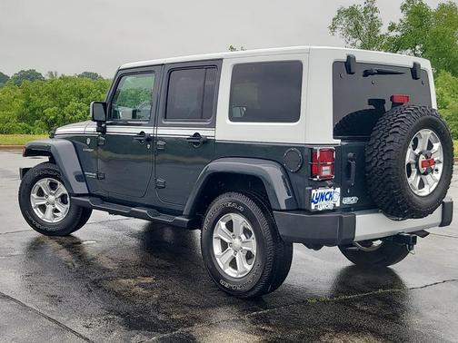 Rhino Clearcoat 2017 Jeep Wrangler Unlimited Sahara