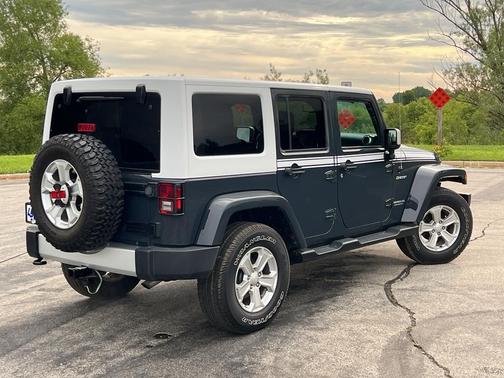 Rhino Clearcoat 2017 Jeep Wrangler Unlimited Sahara