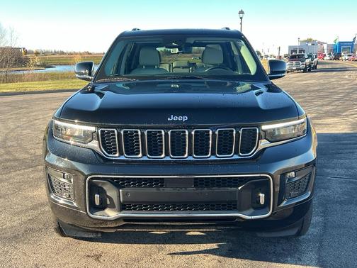 2022 Jeep Grand Cherokee Overland