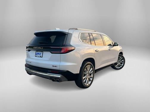 2024 GMC Acadia Denali