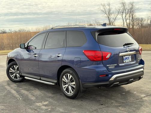 Caspian Blue 2019 Nissan Pathfinder SV