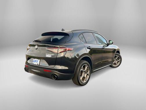 2024 Alfa Romeo Stelvio Base
