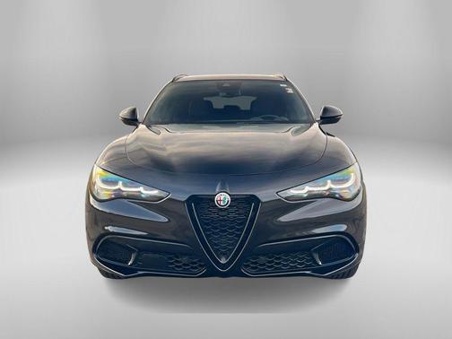 2024 Alfa Romeo Stelvio Base