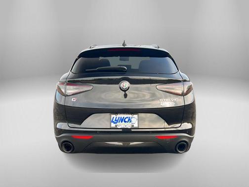 2024 Alfa Romeo Stelvio Base