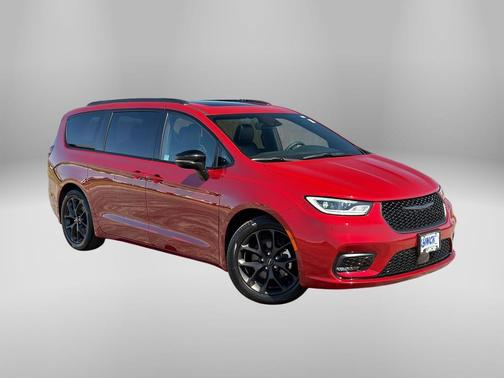 Red 2025 Chrysler Pacifica Limited