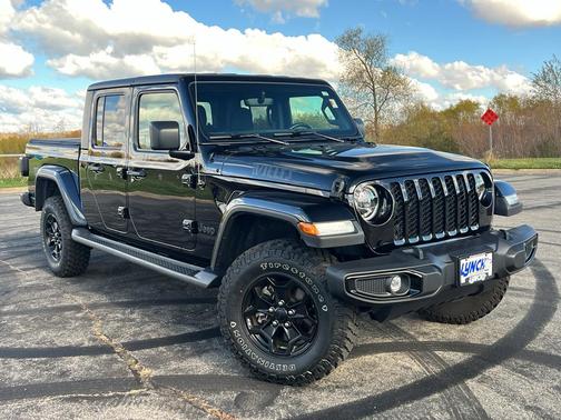 2021 Jeep Gladiator Sport