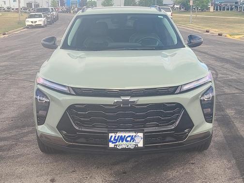 Green 2025 Chevrolet Trax ACTIV