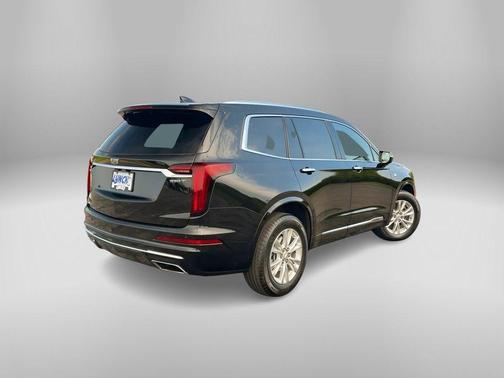 2023 Cadillac XT6 Luxury AWD