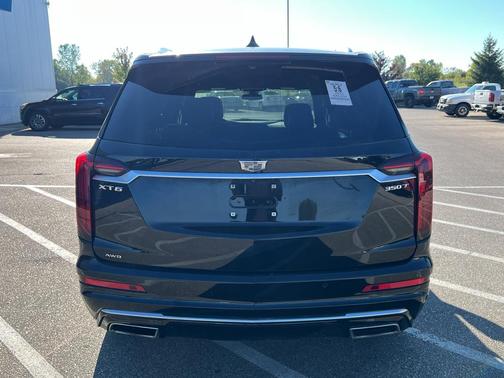 2023 Cadillac XT6 Luxury AWD