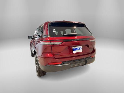 2024 Jeep Grand Cherokee Laredo