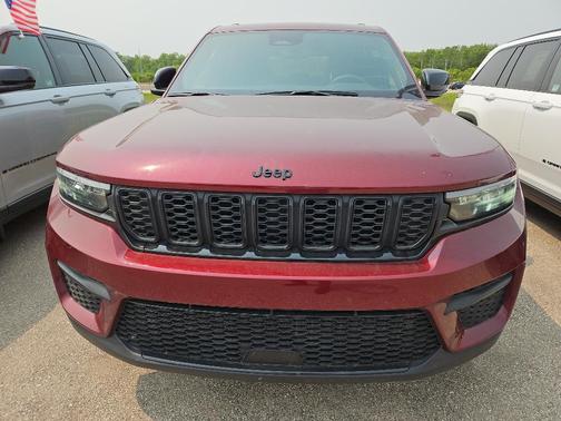 2024 Jeep Grand Cherokee Laredo