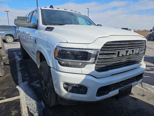 Bright White Clearcoat 2022 RAM 2500 Laramie