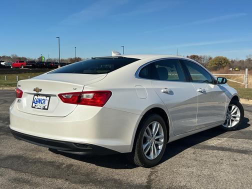 2017 Chevrolet Malibu 1LT