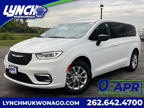 Bright White Clearcoat 2026 Chrysler Pacifica Select AWD