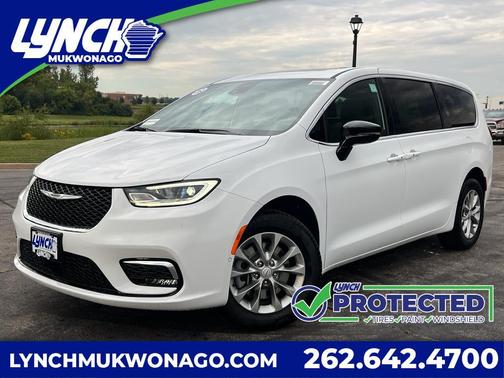 Bright White Clearcoat 2026 Chrysler Pacifica Select AWD
