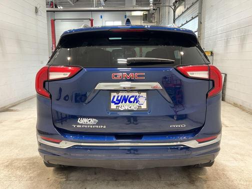 2023 GMC Terrain Denali