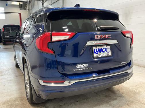 2023 GMC Terrain Denali