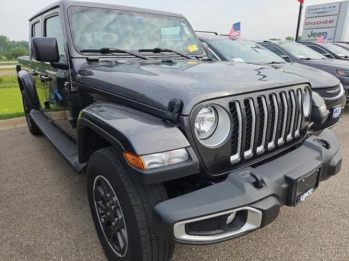2022 Jeep Gladiator Overland