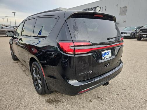 2024 Chrysler Pacifica Limited