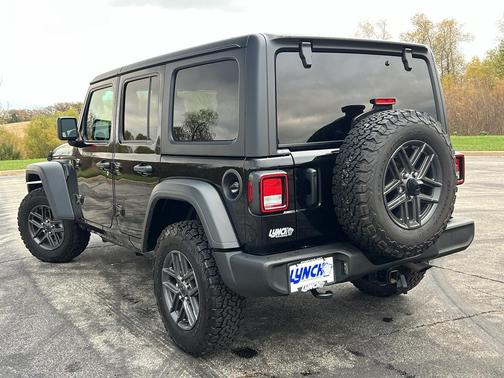 2024 Jeep Wrangler Sport
