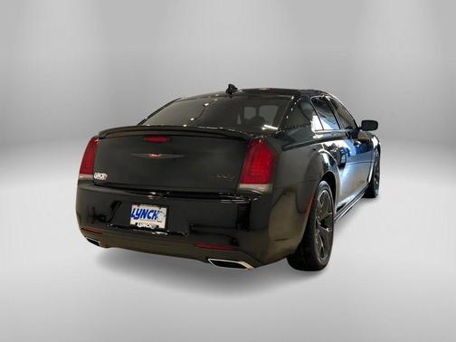 2023 Chrysler 300 S