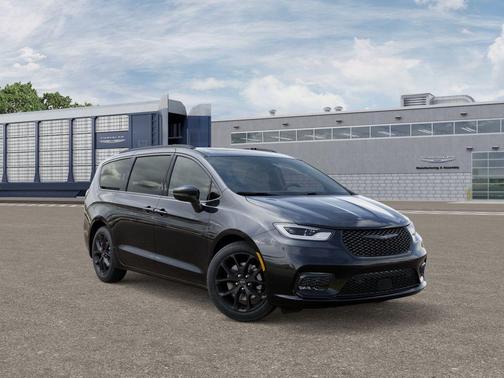 Diamond Black 2026 Chrysler Pacifica Limited